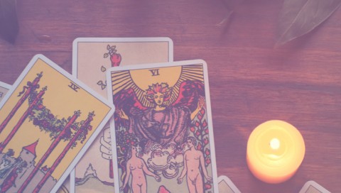 A carta e as previsões de TAROT para todos os meses